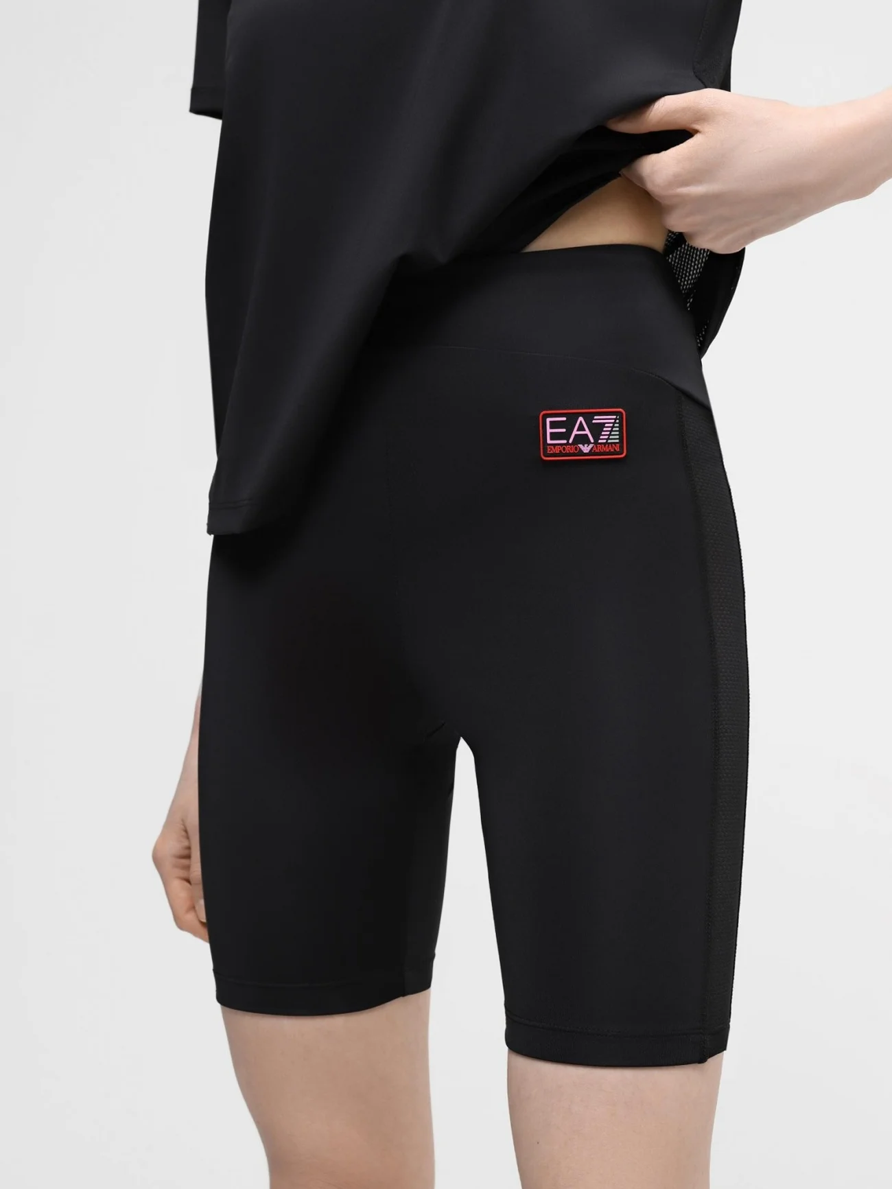 Велосипедки женские Shorts EA7
