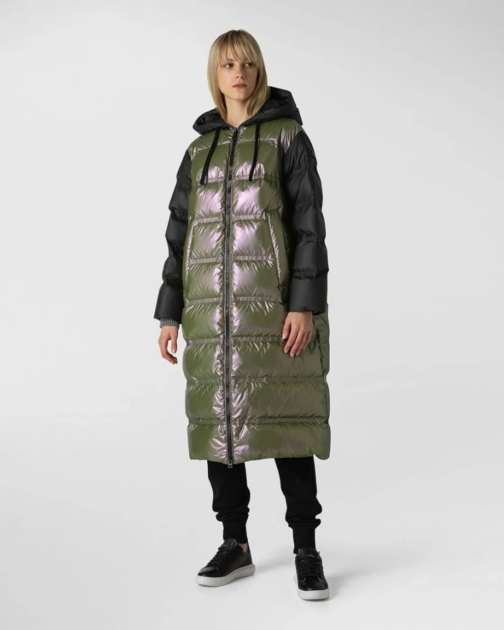 модное брендовое женское пальто PEUTEREY